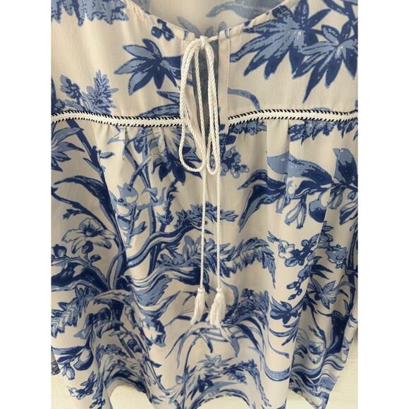 Weekend Suzanne Betro Blue Floral Blouse XL Boho Tie Neck Top - Picture 3 of 8